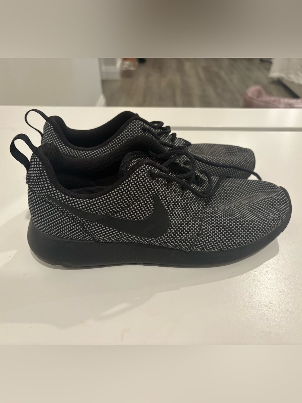 Nike Roshe - Black & Grey Speckled